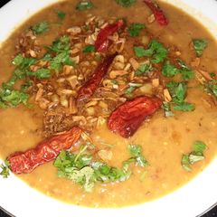 A picture of Tarkay wali moong massor ki daal.