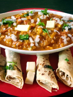 பன்னீர் புர்ஜி மசாலா கிரேவி(paneer burji masala recipe in tamil) செய்முறை முக்கிய புகைப்படம்