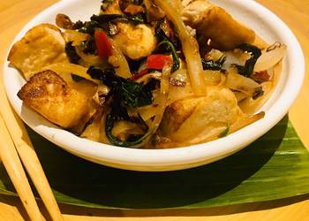 Easiest Way to Recipe Appetizing Tofu Kra Pow Kung  vegan 