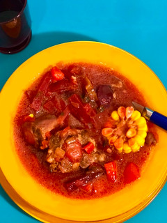 Una foto de Mi sopa de rabo de res y remolacha (betabel)