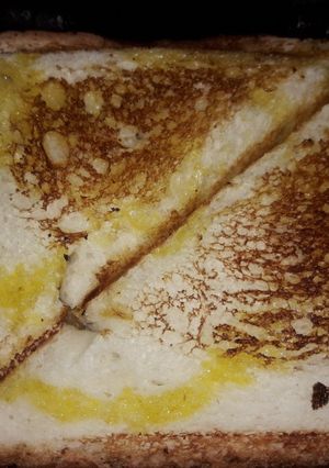 A picture of Potato toast / sandwich.