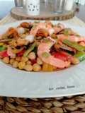 Ensalada de garbanzos con langostinos y mejillones