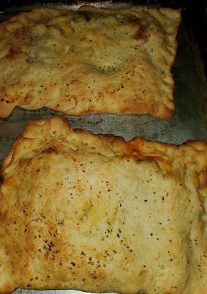 A picture of Calzone.