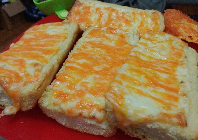 Simple Way to Make Gordon Ramsay Easy Cheesebread