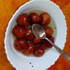 A picture of Gulabjamun (bengali type).