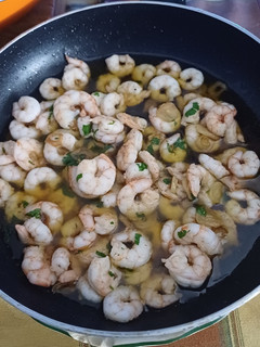 Una foto de Gambas al ajillo