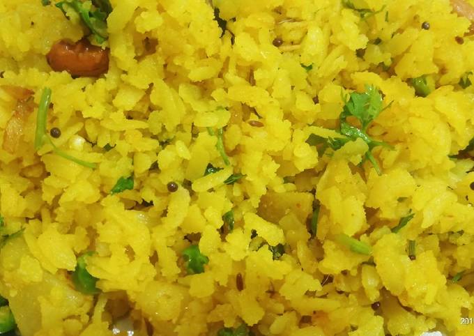 Indian Most Popular breakfast Poha Recipe