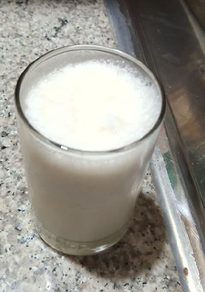A picture of Vanilla milkshake.