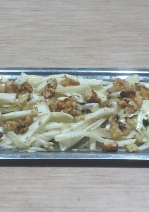 Una foto de Ensalada de hinojo y nueces