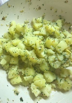 Hagymás petrezselymes burgonya recept fotója