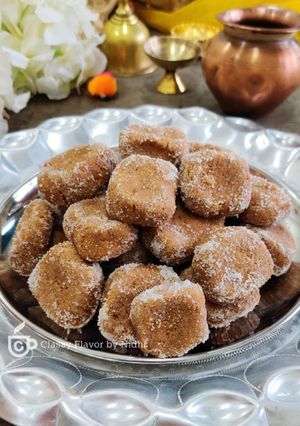 मथुरा का पेड़ा (Mathura Ke Pede Recipe In Hindi) रेसिपी मुख्य फोटो