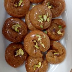 A picture of Balushahi.