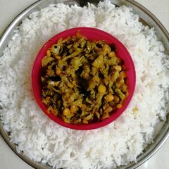 A picture of Cabbage chenna Dal fry.