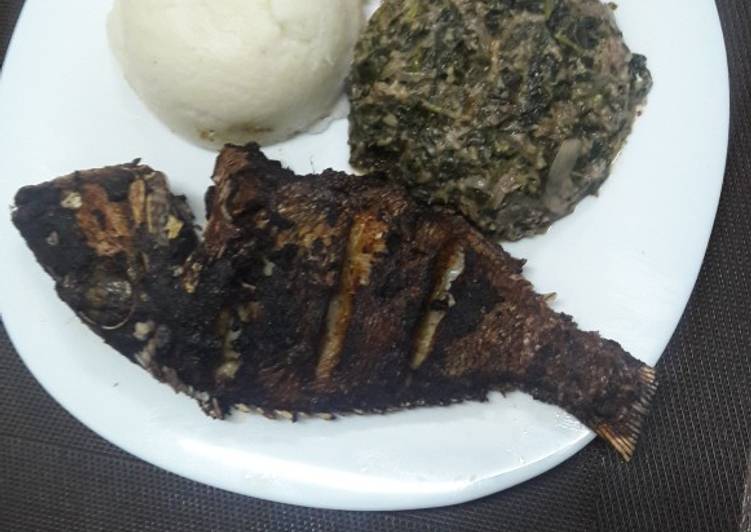 Mchicha in groundnuts,ugali n fried fish #authorsmarathon