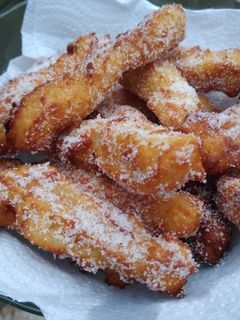Una foto de Churros sin churrera. Facilísimos