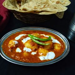 A picture of Dum aalu.
