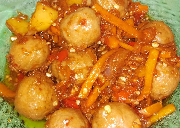 Oseng Bakso sapi pedes huhhah