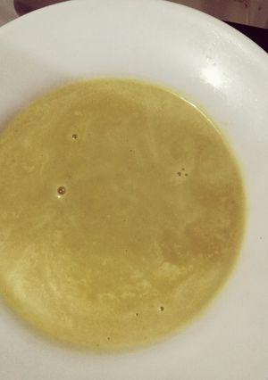 Una foto de Sopa crema de arvejas en 2'