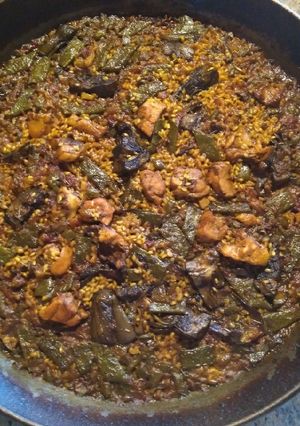 Una foto de Paella valenciana
