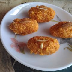 A picture of Mango sandesh.