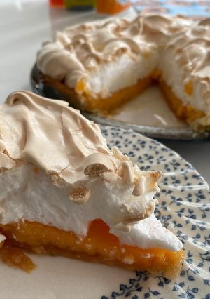A picture of Lemon meringue pie.