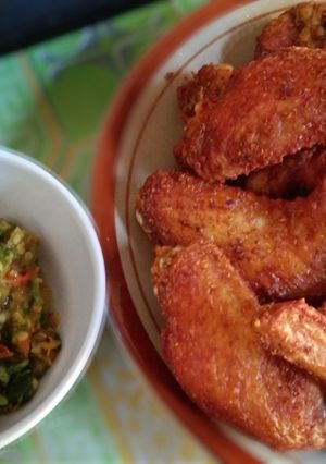 Foto resep Ayam goreng bumbu racik, terong goreng, sambal orek