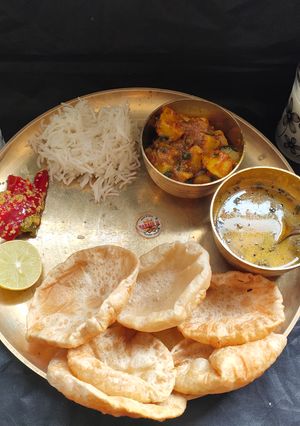 A picture of Classic Lunch.