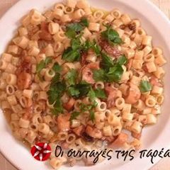 A picture of Octopus with corallini.