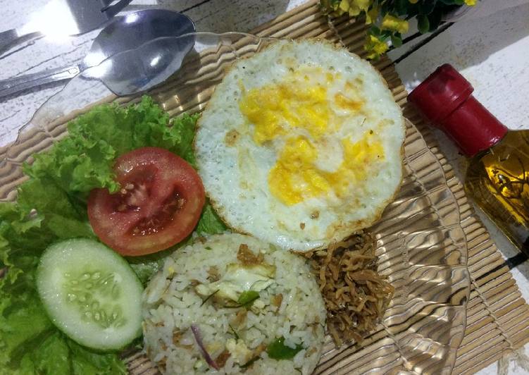Nasi Goreng Daun Jeruk Teri Medan