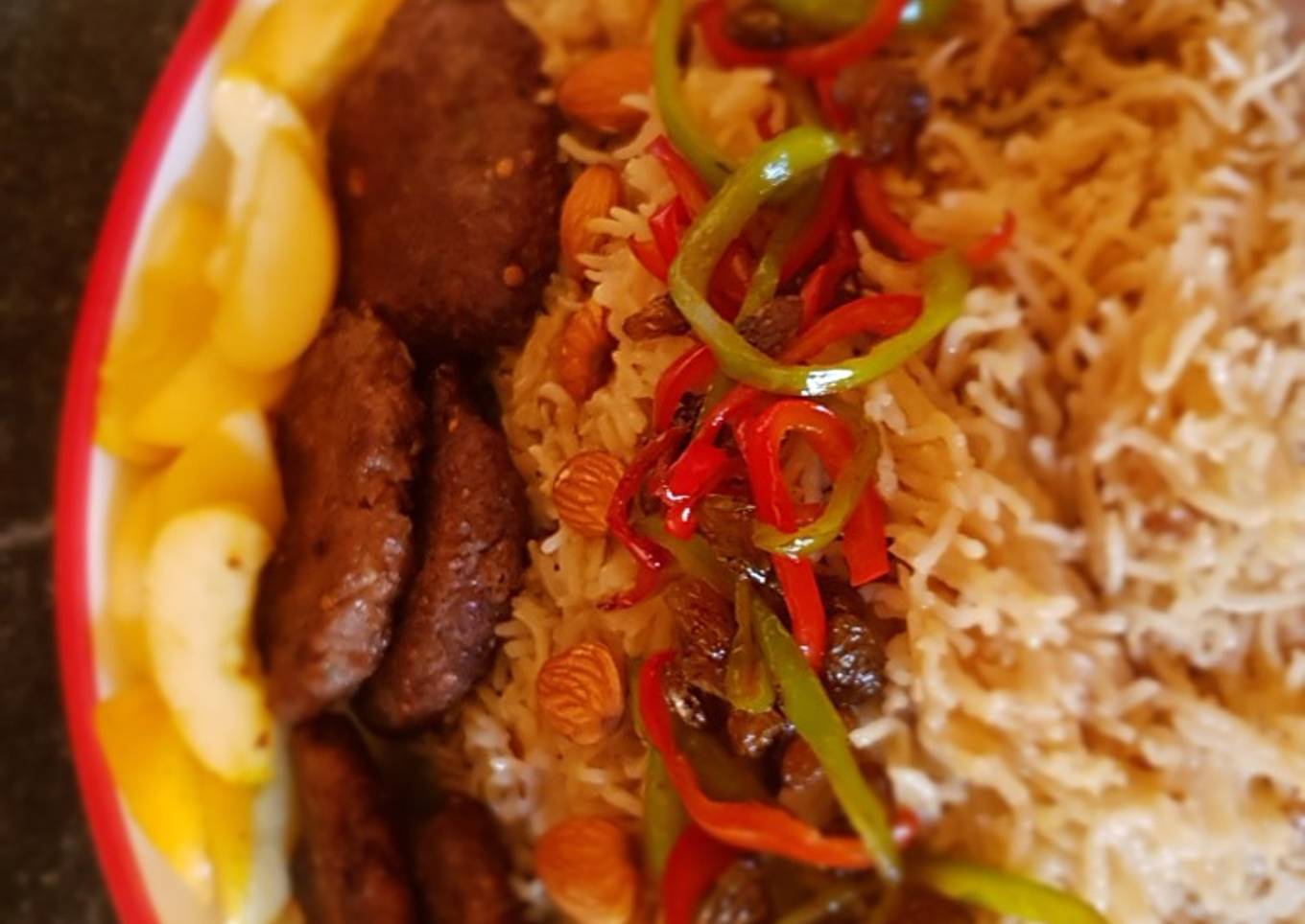 Kachay qeemay K kebab with masala rice 😍
