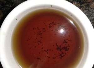 Una foto de Infusión de té Rojo, con miel para descargar mala vibra 🎉🎀