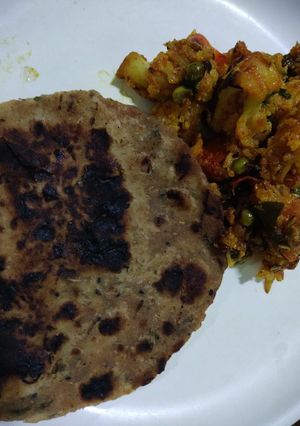আলুর পরোটা (aloo Paratha recipe in Bengali) রেসিপির প্রধান ছবি