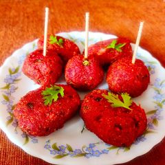A picture of Beetroot Cutlets.