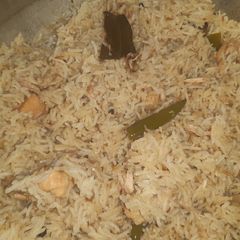 A picture of Chicken white pulao.