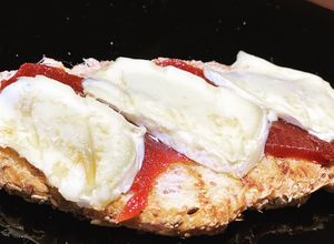 Foto de Brusqueta de brie com goiabada