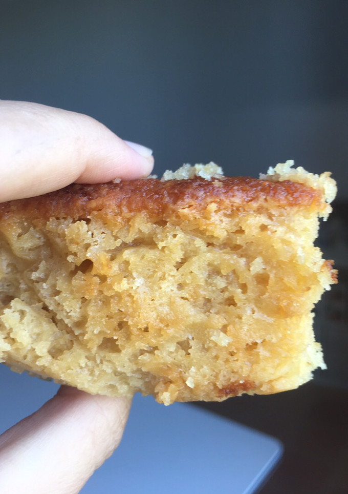 Una foto de Bizcochuelo jugoso y delicioso de limón