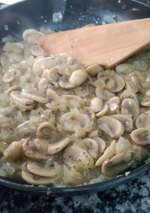 Foto principal de Champiñones salteados con cebolla 🍃