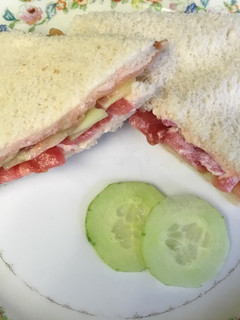 Una foto de Sándwich de salmón