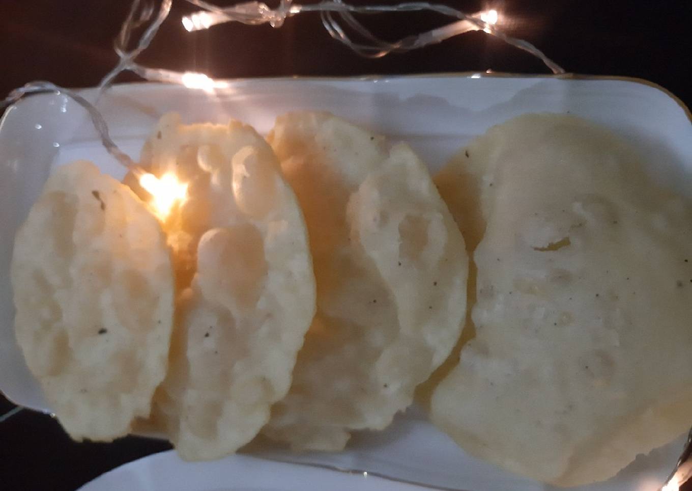 Hi-tea snacks (puri)