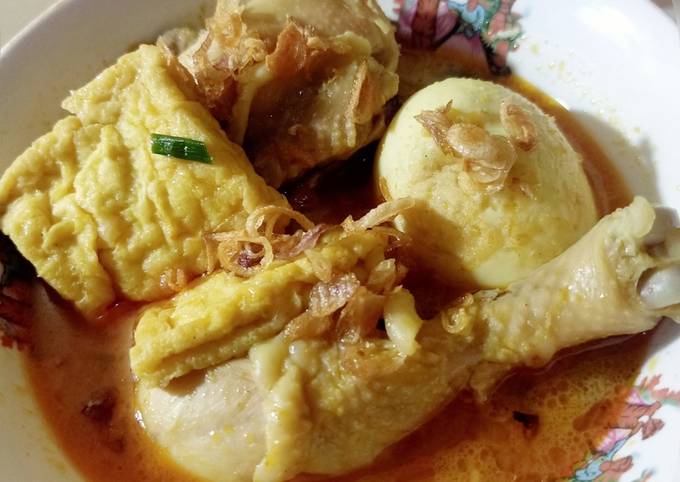 Kari Ayam-Telur bumbu instan Indofood