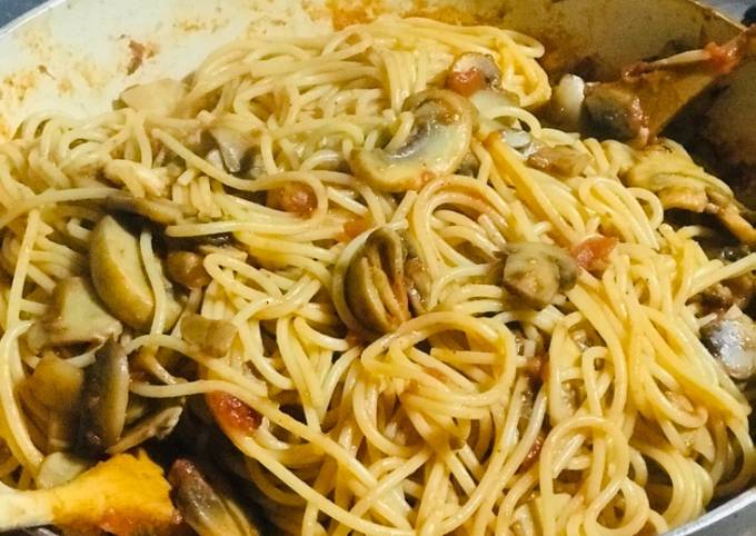 Steps to Make Ultimate AMIEs Spaghetti with Mushrooms
