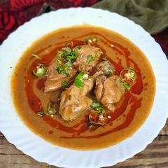 A picture of Chicken nihari.
