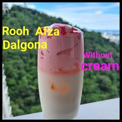 A picture of Rooh Afza Dalgona.