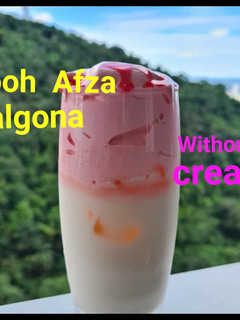 A picture of Rooh Afza Dalgona.