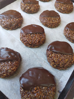 A picture of Double choc fudge oat no-bake cookies.