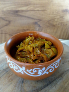 जैन कच्चे टमाटर की सब्जी(jain raw tomato ki sabji) रेसिपी मुख्य फोटो