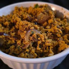 A picture of Chicken keema fry.