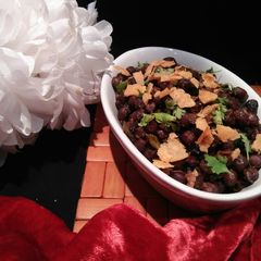 A picture of Kalay chana chat #Iftarwithhuma #CookpadApp.
