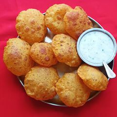 A picture of Rice Masala Puri.