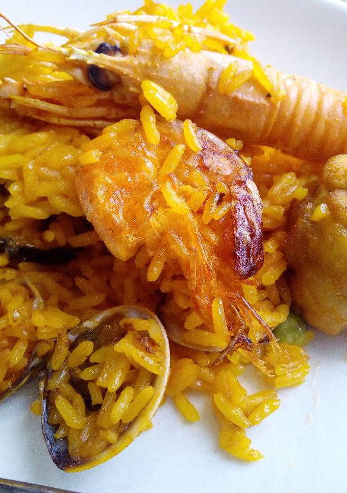 Una foto de Paella mixta